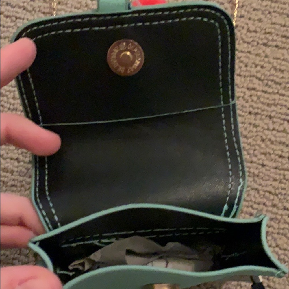 Purse - Picture 2 of 5
